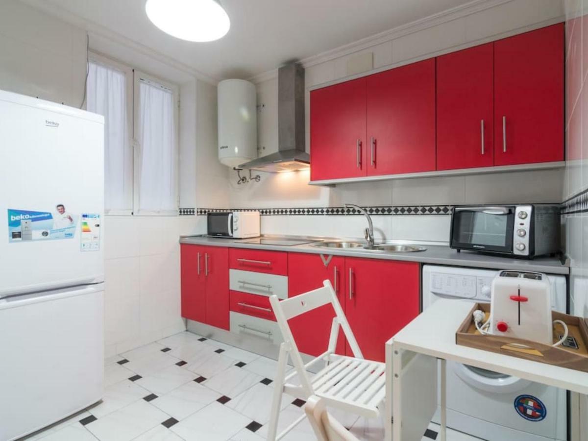 Apartamentos Bolsa Larios Малага Экстерьер фото