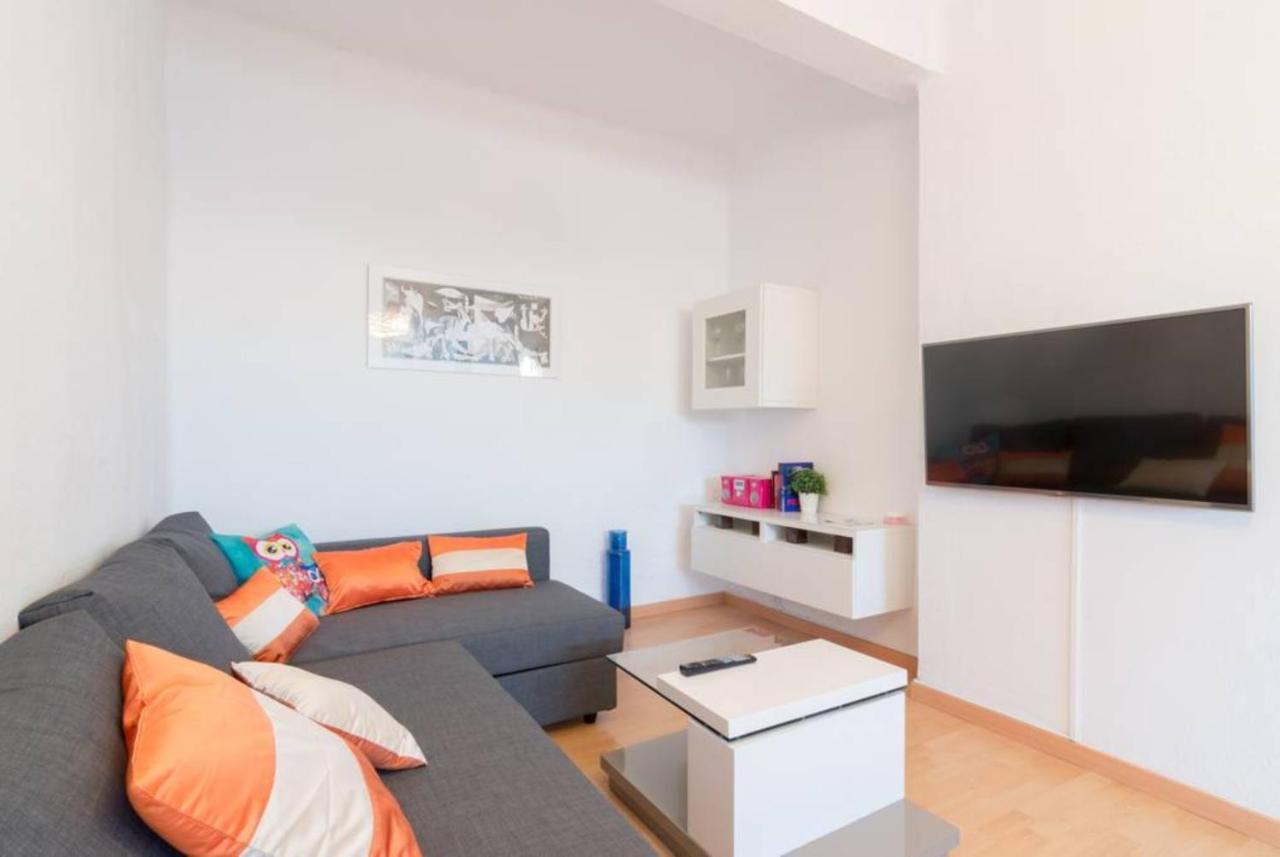 Apartamentos Bolsa Larios Малага Экстерьер фото
