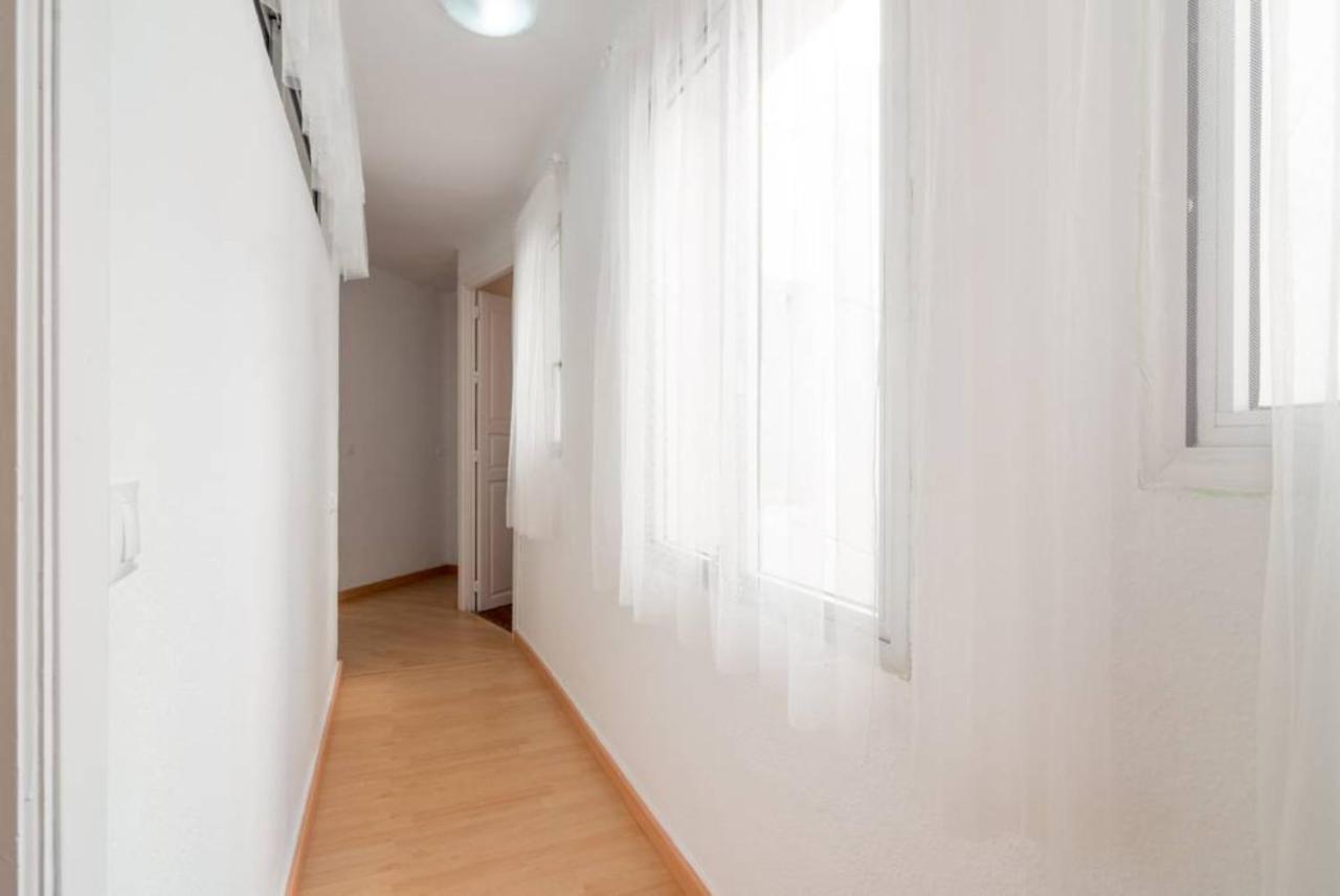 Apartamentos Bolsa Larios Малага Экстерьер фото