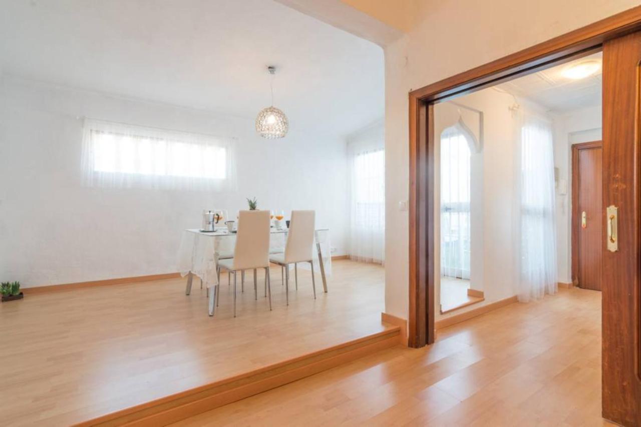 Apartamentos Bolsa Larios Малага Экстерьер фото