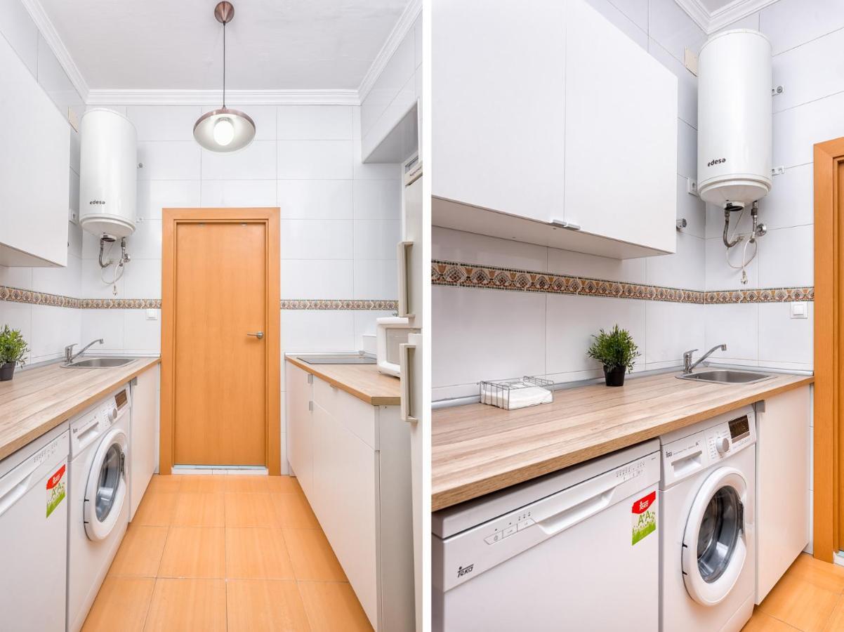 Apartamentos Bolsa Larios Малага Экстерьер фото