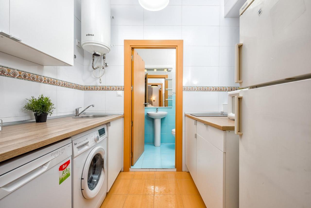 Apartamentos Bolsa Larios Малага Экстерьер фото
